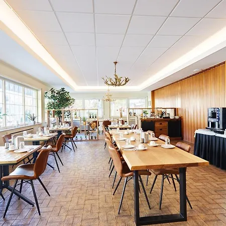 Stadt Mit Klimaanlage Hotel 3*