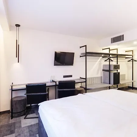 Hotel Stadt Mit Klimaanlage 3*