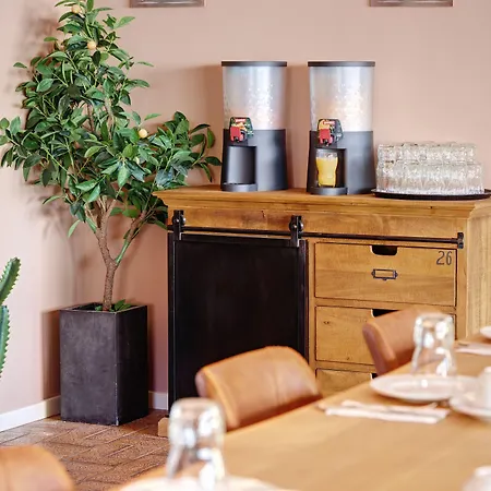 Stadt Mit Klimaanlage 3*