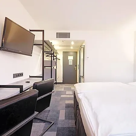 Stadt Mit Klimaanlage Hotell 3*