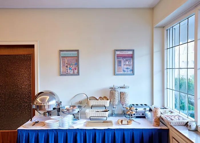 Stadt Mit Klimaanlage Hotel 3*